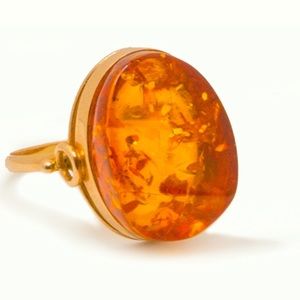 Amber gold ring